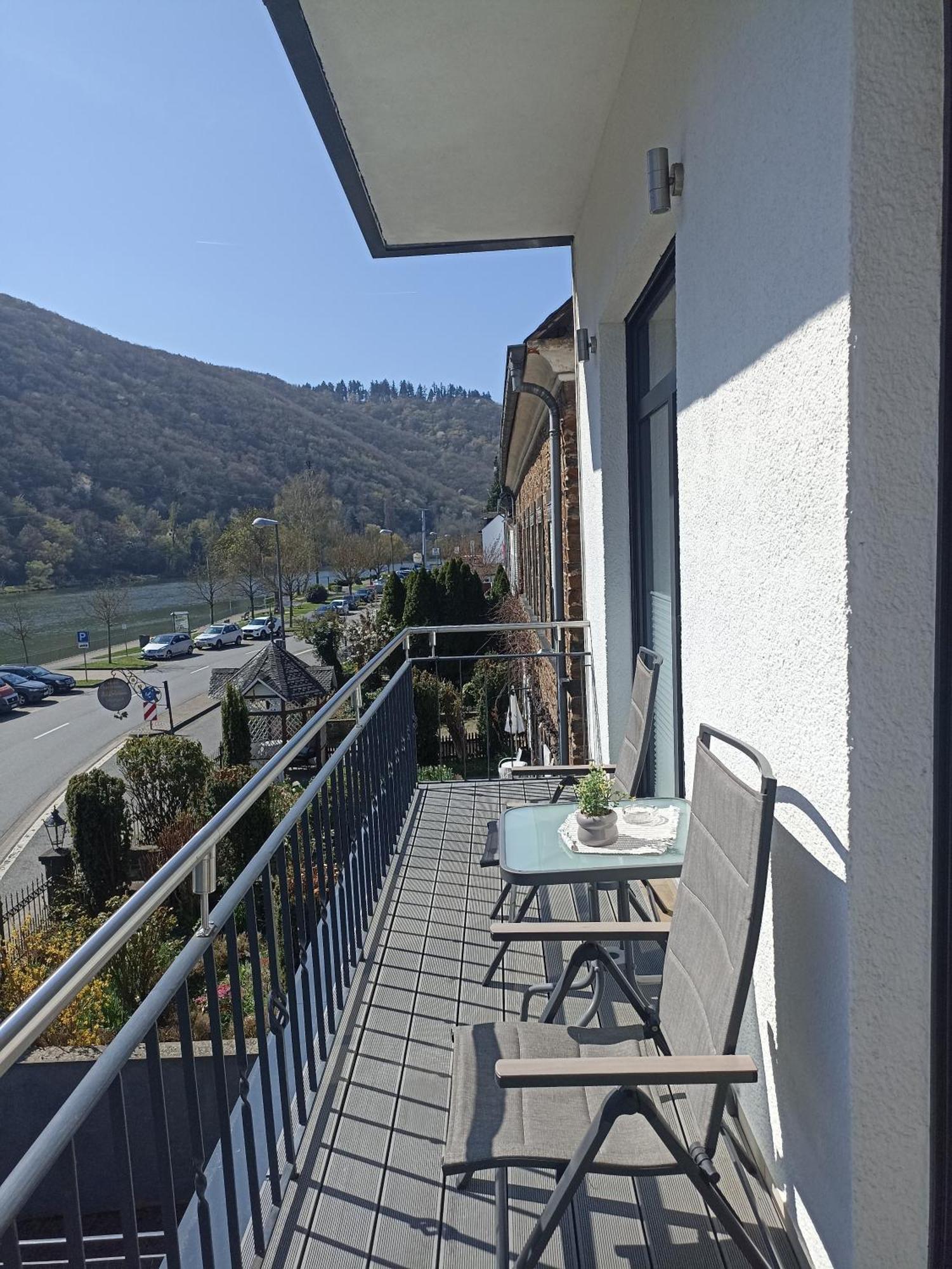 Haus Mosel Διαμέρισμα Klotten Εξωτερικό φωτογραφία